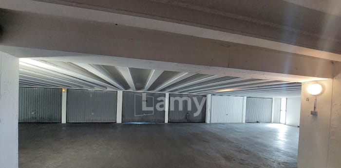 Image 4 sur 6 - Parking/box  ·  Location · Grenoble (38100) · 1m²