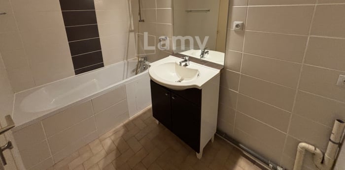 Image 7 sur 20 - Appartement  ·  Location · Dijon (21000) · 4 pièces · 82m²