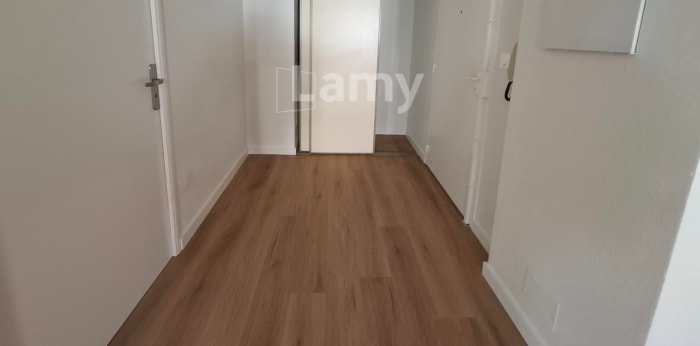 Image 11 sur 12 - Appartement  ·  Location · Marseille (13010) · 3 pièces · 75m²