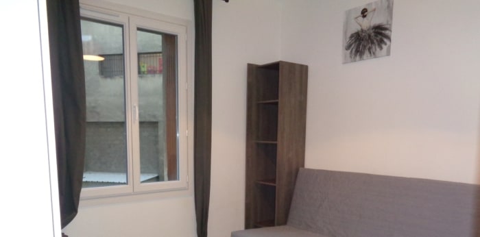 Image 8 sur 9 - Appartement  ·  Location · Aix En Provence (13100) · 1 pièce · 28m²