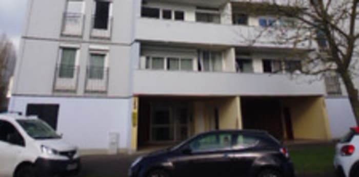 Image 3 sur 5 - Local  ·  Location · Le Mee Sur Seine (77350) · 1 pièce · 75m²