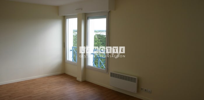 Image 2 sur 4 - Appartement  ·  Location · Vannes (56000) · 1 pièce · 26m²