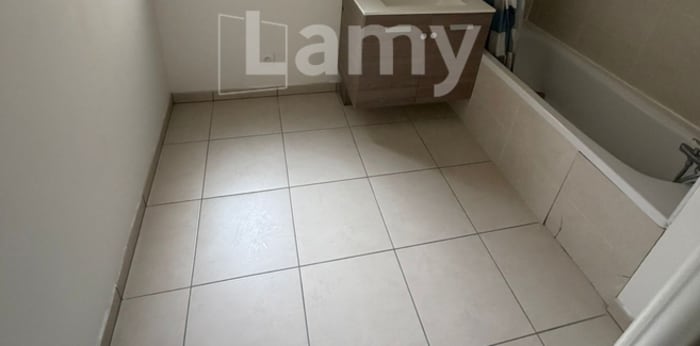 Image 5 sur 8 - Appartement  ·  Location · Givors (69700) · 3 pièces · 64m²