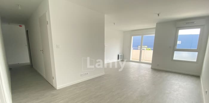 Image 2 sur 7 - Appartement  ·  Location · Brest (29200) · 2 pièces · 56m²