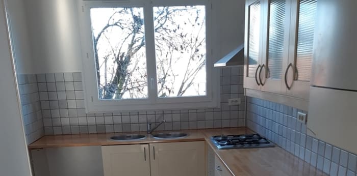 Image 4 sur 7 - Appartement  ·  Location · Lons Le Saunier (39000) · 4 pièces · 92m²