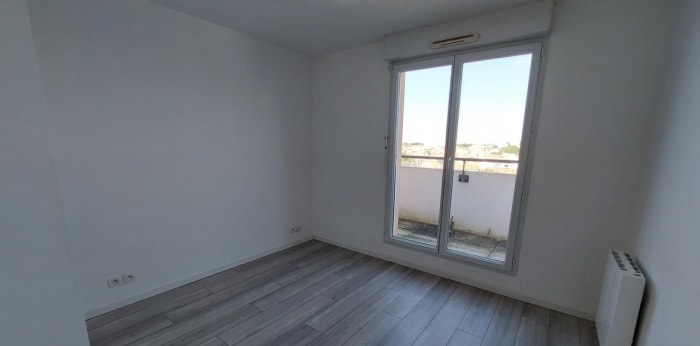 Image 10 sur 13 - Appartement  ·  Location · Les Sables D Olonne (85100) · 5 pièces · 101m²