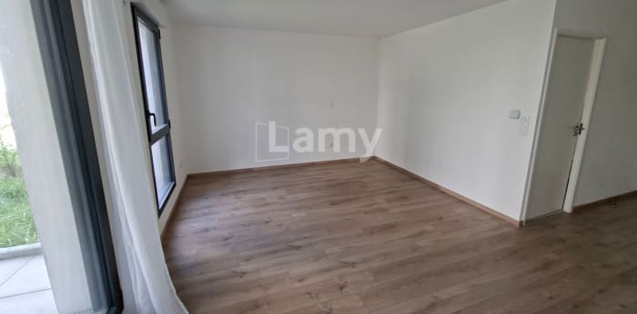 Image 7 sur 10 - Appartement  ·  Location · Clermont Ferrand (63000) · 1 pièce · 30m²