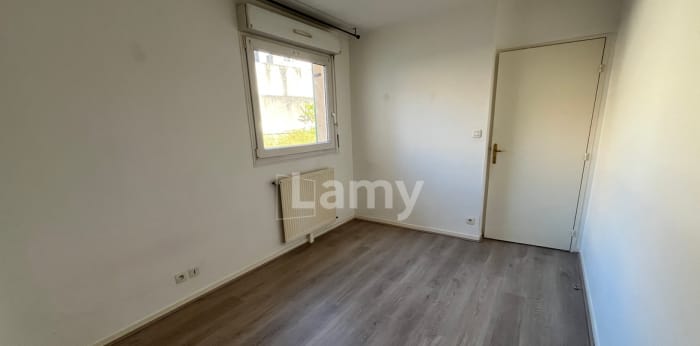 Image 11 sur 16 - Appartement  ·  Location · Dijon (21000) · 2 pièces · 44m²
