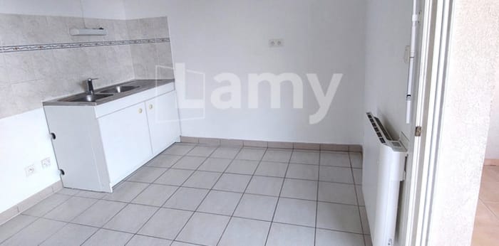 Image 2 sur 12 - Appartement  ·  Location · Digne Les Bains (04000) · 2 pièces · 51m²
