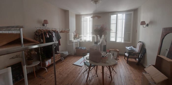 Image 2 sur 3 - Bureaux  ·  Location · Libourne (33500) · 2 pièces · 60m²