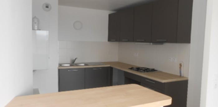 Image 4 sur 9 - Appartement  ·  Location · Clermont Ferrand (63100) · 2 pièces · 52m²
