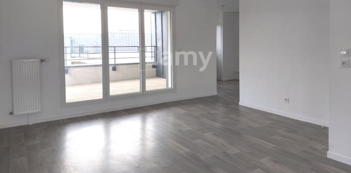 Image 10 sur 15 - Appartement  ·  Location · Orleans (45000) · 4 pièces · 85m²