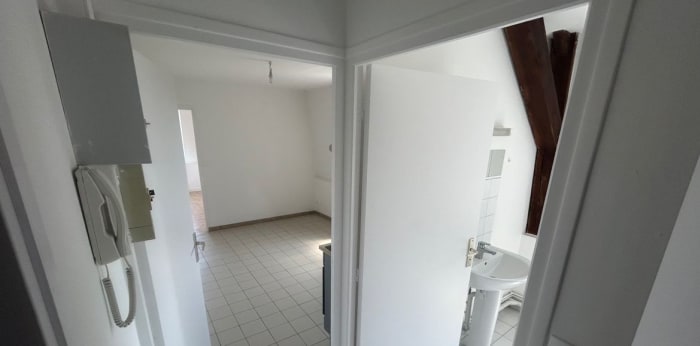 Image 1 sur 10 - Appartement  ·  Location · Famars (59300) · 2 pièces · 33m²