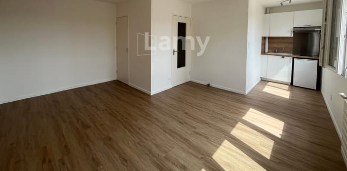 Image 8 sur 15 - Appartement  ·  Location · Dijon (21000) · 1 pièce · 31m²