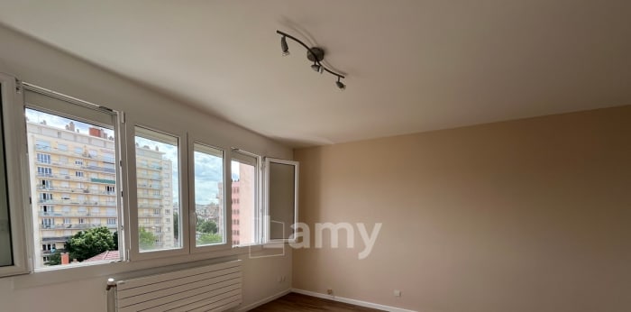 Image 1 sur 15 - Appartement  ·  Location · Dijon (21000) · 1 pièce · 31m²