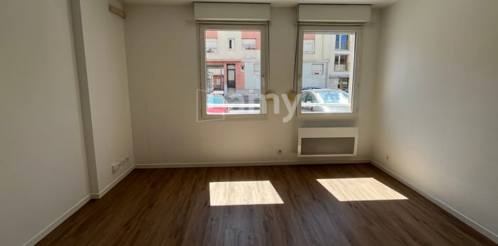 Image 7 sur 12 - Appartement  ·  Location · Dijon (21000) · 1 pièce · 22m²