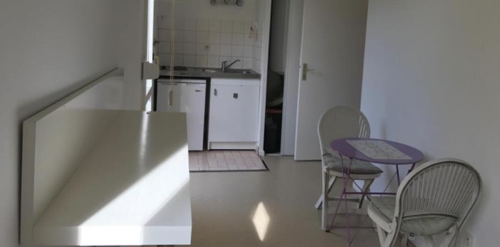 Image 3 sur 10 - Appartement  ·  Location · Besancon (25000) · 1 pièce · 23m²