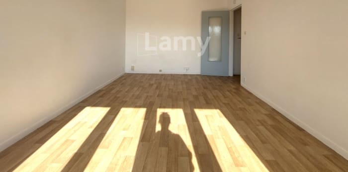 Image 9 sur 10 - Appartement  ·  Location · Limoges (87000) · 1 pièce · 28m²