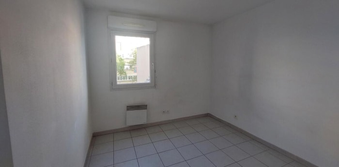 Image 7 sur 13 - Appartement  ·  Location · Nimes (30900) · 3 pièces · 62m²