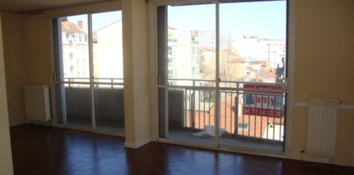 Image 3 sur 12 - Appartement  ·  Location · Villeurbanne (69100) · 1 pièce · 34m²