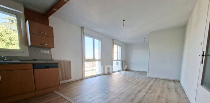 Image 1 sur 7 - Appartement  ·  Location · Seloncourt (25230) · 4 pièces · 81m²