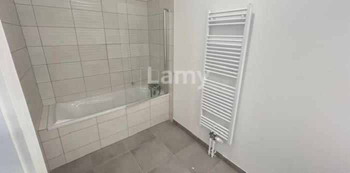 Image 5 sur 8 - Appartement  ·  Location · Mulhouse (68200) · 2 pièces · 46m²