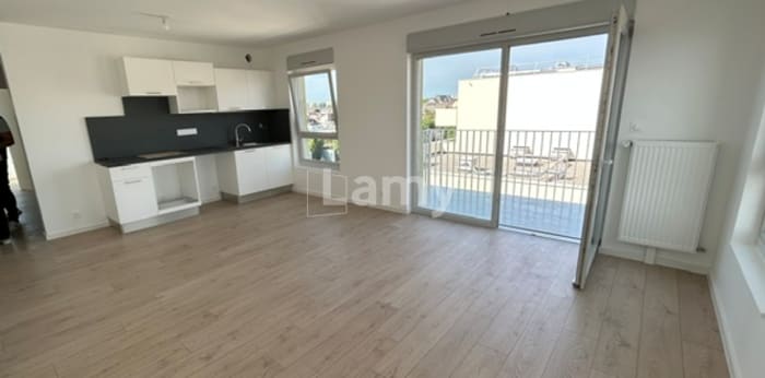 Image 1 sur 8 - Appartement  ·  Location · Mulhouse (68200) · 4 pièces · 79m²