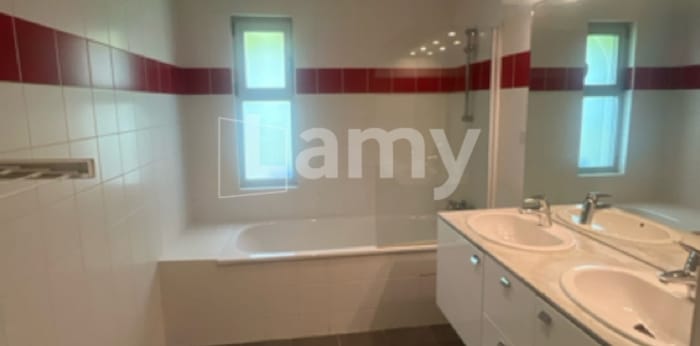 Image 12 sur 12 - Appartement  ·  Location · Besancon (25000) · 2 pièces · 64m²