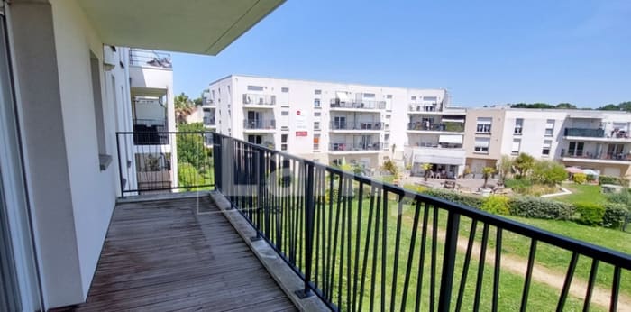 Image 6 sur 8 - Appartement  ·  Location · Reze (44400) · 3 pièces · 66m²