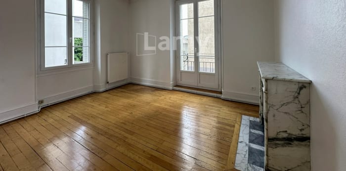 Image 4 sur 8 - Appartement  ·  Location · Grenoble (38100) · 4 pièces · 102m²