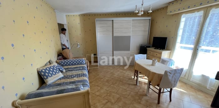 Image 3 sur 6 - Appartement  ·  Location · Lons Le Saunier (39000) · 1 pièce · 35m²