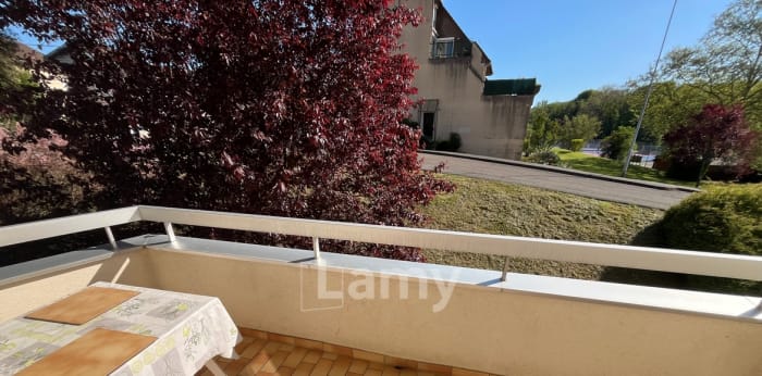 Image 1 sur 6 - Appartement  ·  Location · Lons Le Saunier (39000) · 1 pièce · 35m²