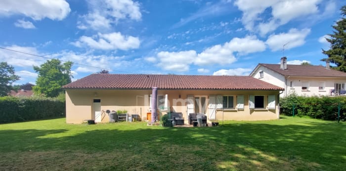 Image 2 sur 9 - Maison/villa  ·  Location · Couzeix (87270) · 5 pièces · 98m²