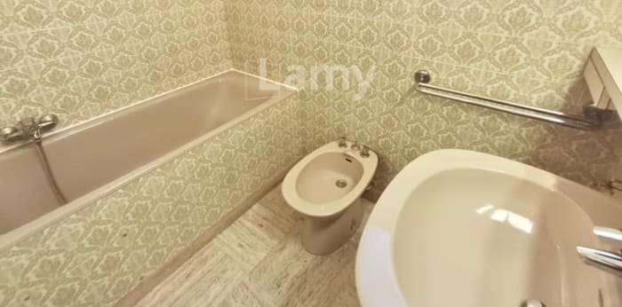 Image 12 sur 14 - Appartement  ·  Location · Aix En Provence (13100) · 4 pièces · 94m²