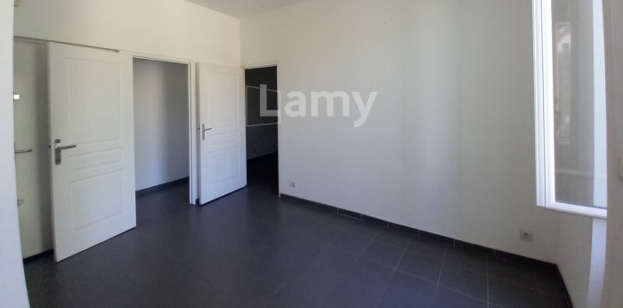 Image 10 sur 10 - Appartement  ·  Location · Marseille (13004) · 2 pièces · 34m²