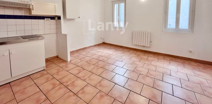 Image 2 sur 3 - Appartement  ·  Location · Aix En Provence (13100) · 20m²