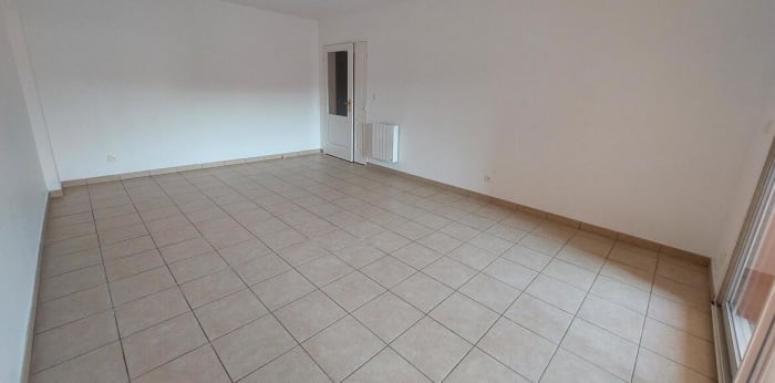 Image 3 sur 10 - Appartement  ·  Location · Le Pontet (84130) · 3 pièces · 68m²