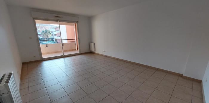 Image 2 sur 10 - Appartement  ·  Location · Le Pontet (84130) · 3 pièces · 68m²