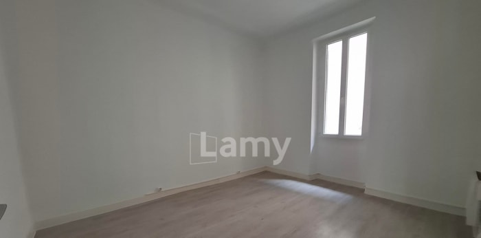 Image 5 sur 9 - Appartement  ·  Location · Marseille (13004) · 3 pièces · 56m²