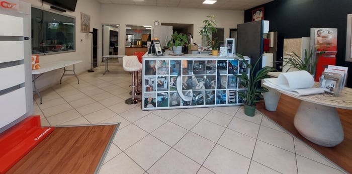 Image 1 sur 20 - Local  ·  Location · Grenoble (38100) · 406m²