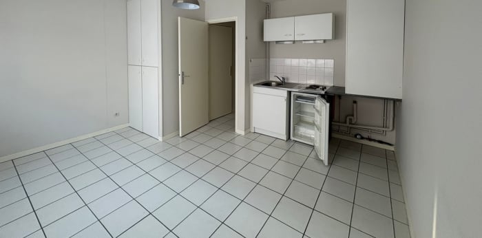 Image 1 sur 6 - Appartement  ·  Location · Reims (51100) · 1 pièce · 21m²