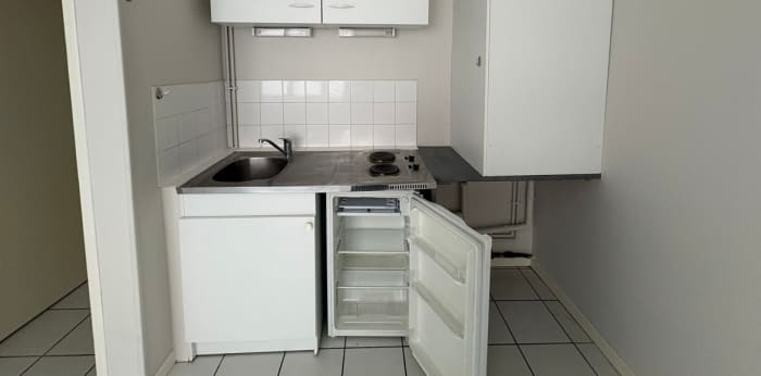 Image 2 sur 6 - Appartement  ·  Location · Reims (51100) · 1 pièce · 21m²