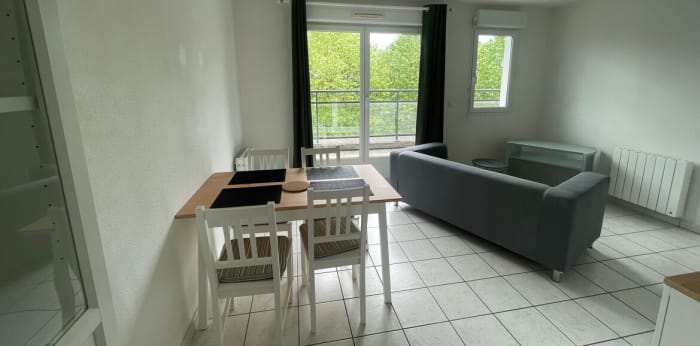 Image 4 sur 8 - Appartement  ·  Location · Elbeuf (76500) · 2 pièces · 36m²