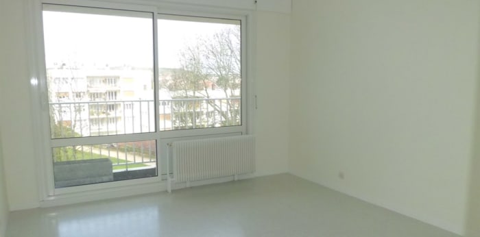 Image 5 sur 9 - Appartement  ·  Location · Talant (21240) · 5 pièces · 97m²