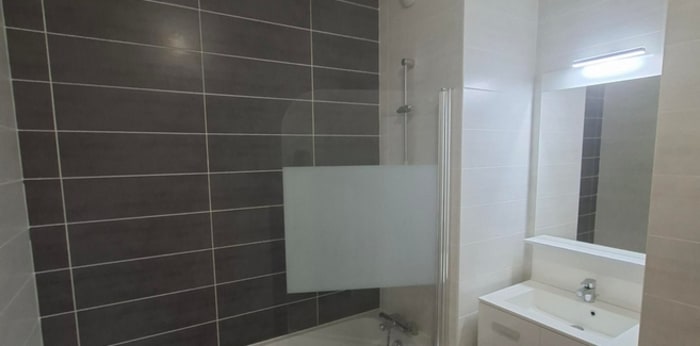Image 7 sur 9 - Appartement  ·  Location · Bordeaux (33800) · 3 pièces · 64m²