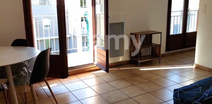 Image 5 sur 18 - Appartement  ·  Location · Digne Les Bains (04000) · 1 pièce · 26m²