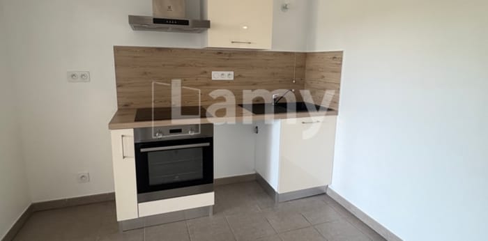 Image 3 sur 7 - Appartement  ·  Location · Avignon (84140) · 2 pièces · 38m²