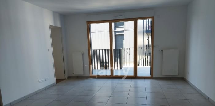 Image 2 sur 7 - Appartement  ·  Location · Tours (37000) · 4 pièces · 80m²