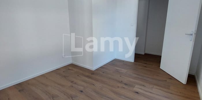 Image 4 sur 7 - Appartement  ·  Location · Tours (37000) · 4 pièces · 80m²