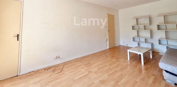 Image 4 sur 15 - Appartement  ·  Location · Aix En Provence (13100) · 1 pièce · 30m²